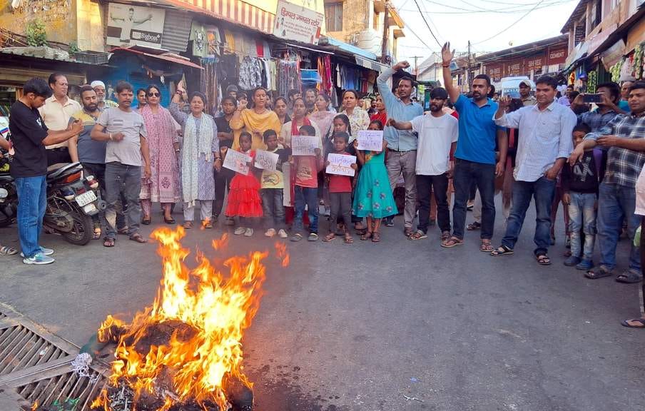 Protest against terrorism and Pakistan, effigies burnt