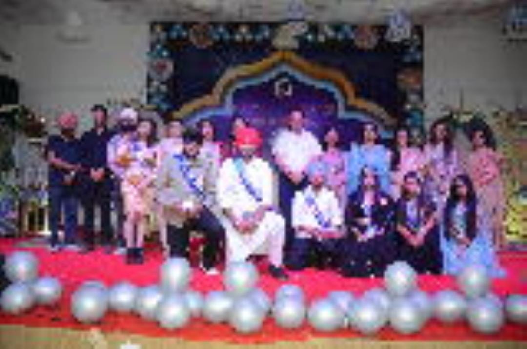 Janvi was selected as Miss Farewell in MBA category