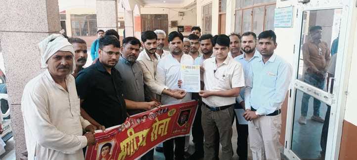 Demand to give Bharat Ratna to Mahatma Jyotiba Phule and Savitribai Phule