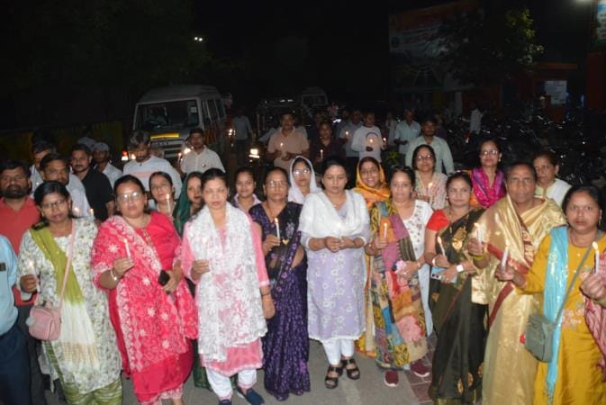 Bhajyumna took out a torchlight procession, paid tribute to the dead