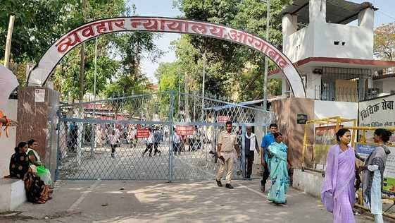 Bihar News: नाबालिग से गंदा काम करने के आरोपी विधि-विरुद्ध किशोर पर कोर्ट ने नहीं किया रहम, सुनाई कड़ी सजा