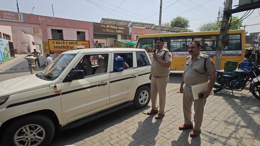 When the issue was raised in SP's press conference, SHO arrived an hour later to fix the traffic system