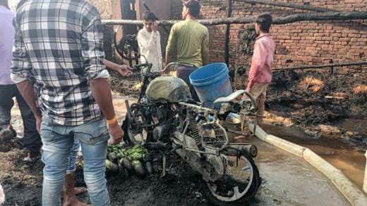 The hut was burnt to ashes due to a short circuit