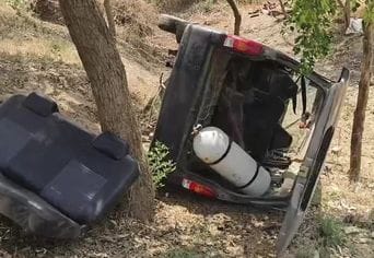 Uncle and niece died in collision between car and auto