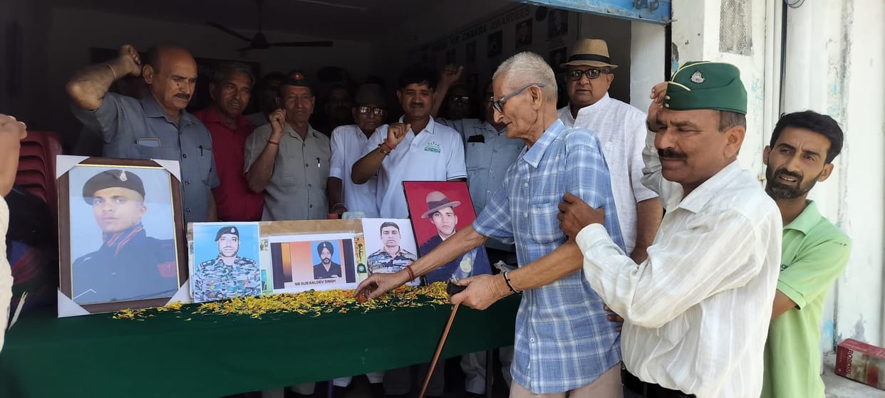 Two minutes silence was observed for the peace of the souls of those killed