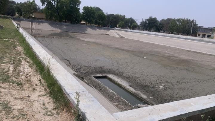 Water crisis deepens in summer... wells are dry, thirst is being quenched with salty water from tube wells