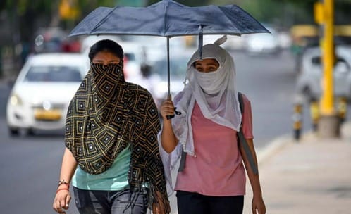 Meerut: As soon as the day broke, the scorching sun continued to harass, the gusts made it light