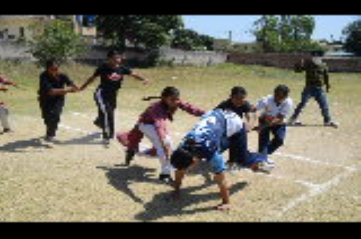Higher Secondary School Bhed-Balod won the Kho-Kho competition