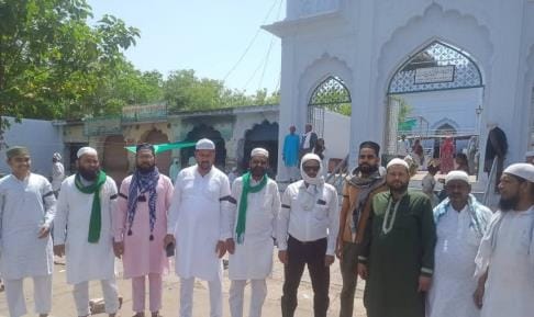 Muslims protested against Pahalgam attack by wearing black bands