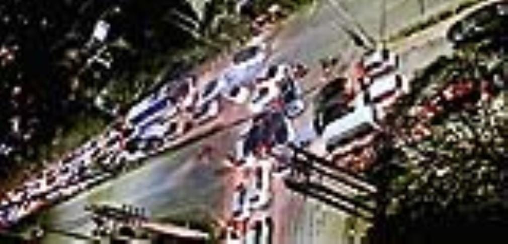 A new bridge was built to go to Sector 24 and 26, now people started facing traffic jam in 20-21