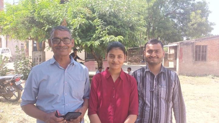 Chandni wants to serve the country by becoming an IAS