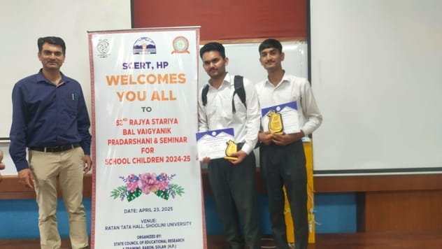 Devansh and Kavya shine in the state level children science exhibition