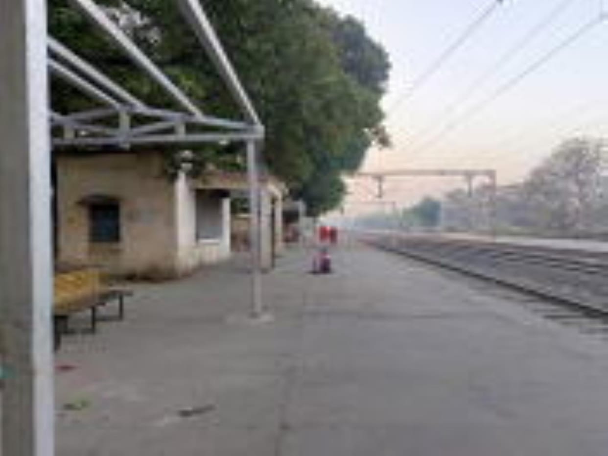 Passenger trains also closed on Kaptanganj-Thawe route