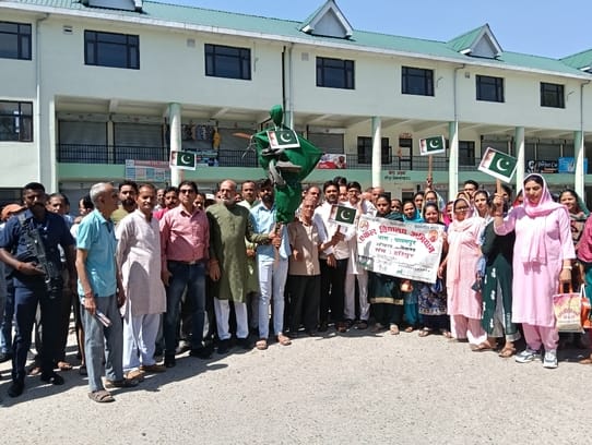 Anger rises over Pahalgam terror attack, demand for action against Pakistan