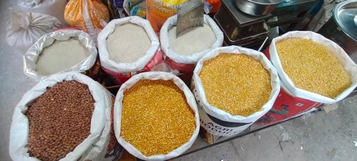 Black lentils are being polished with chemicals to make them shine... health hazard