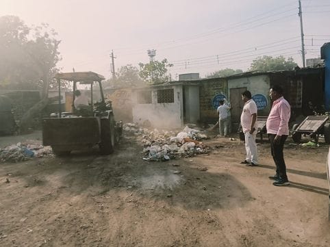The municipality got the main road cleaned