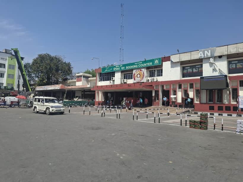 jammu Railway Stations to Generate Power from Sun, New Solar Plants Planned