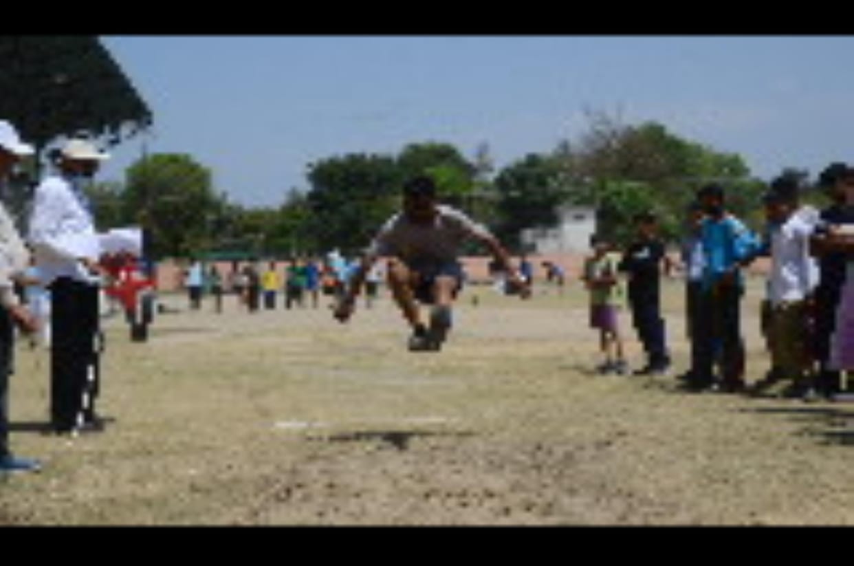 Aarav got first place in 100 meter race, Nitin in 200 meter and Mohit in 600 meter