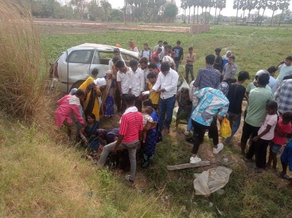 Vehicle overturned in a roadside ditch due to tyre burst
