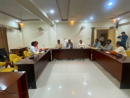 Provide government benefits to the deserving: Narendra Kashyap