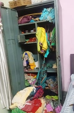 Jewellery and cash stolen from two houses by breaking locks in Ujhani