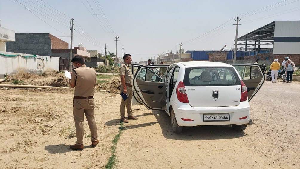 The body of a headmaster was found in a car parked on the roadside in Narwana industrial area