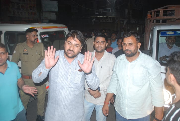 There was a scuffle and ruckus with the District President and Vice President of BJP Kisan Morcha