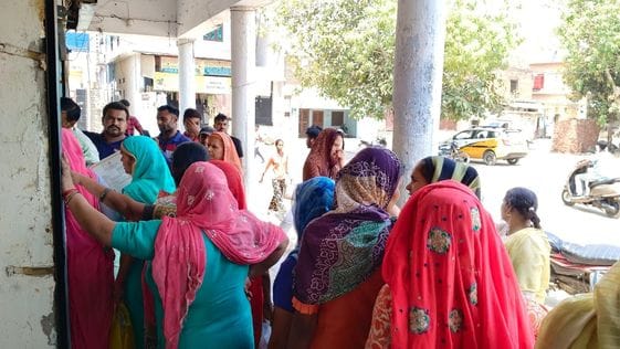 Ration for April did not reach the ration depot, BPL card holders are upset
