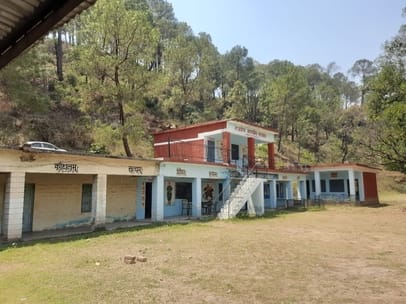 In Kotla Primary School, 22 students are studying on paper but in reality, 6 students are studying