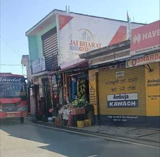 Encroachment on drains and footpaths, pedestrians on roads