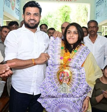 Hard work never goes waste, success comes from the right path: Nidhi Ranga