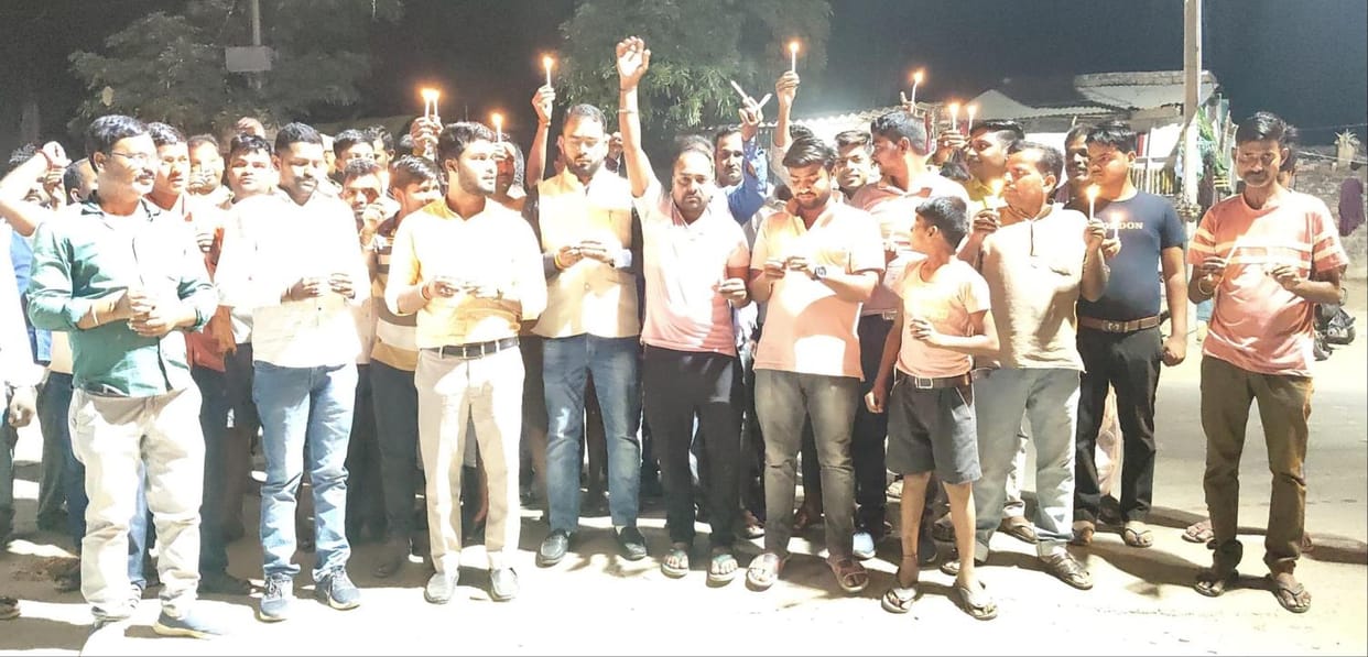 Tribute paid by taking out a candle march