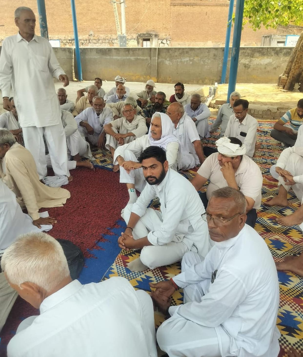 Khap took the decision to not allow opening of liquor shops in eight villages and to ban DJ