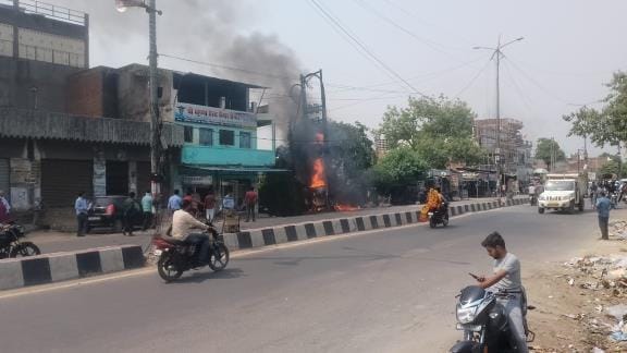 People are troubled due to power cuts, sweating in the heat