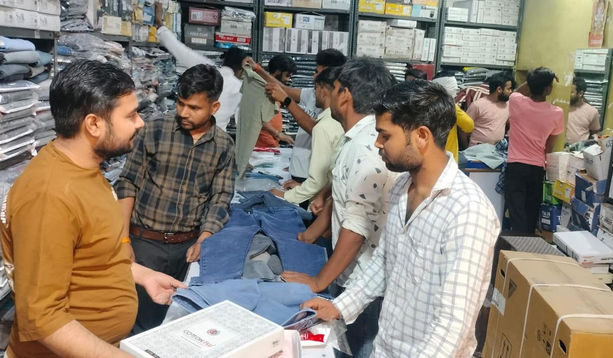Before Akshaya Tritiya, textile markets are bustling with activity, sales have increased threefold