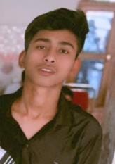 Electric current passed through the street light pole, a teenager died