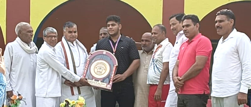 Akshay Deshwal, a student of Parshuram School Gangoli, won gold in the wrestling competition