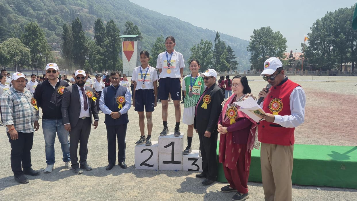 Players showed their strength in athletic meet