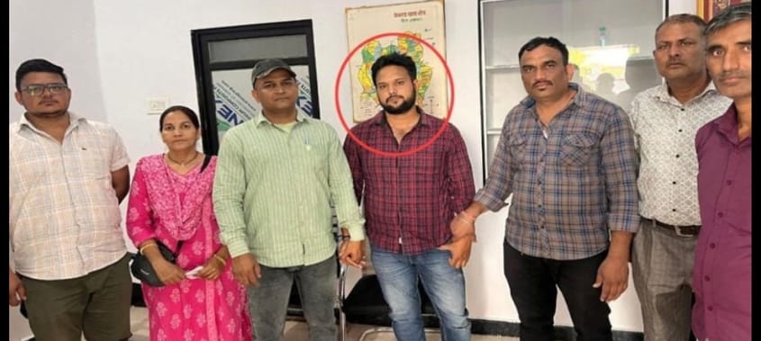 रिश्वत लेते पटवारी गिरफ्तार