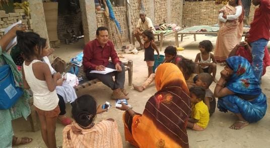 A team of doctors reached Ghumna village