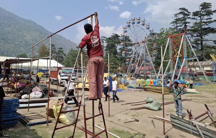 Shops could not be decorated even on the second day of Peepal Jatra fair