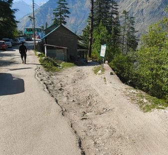 1800 population of Nichar Panchayat is deprived of road facility