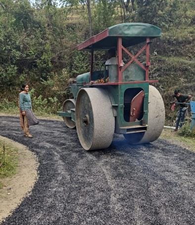 PWD started patchwork work on bad roads