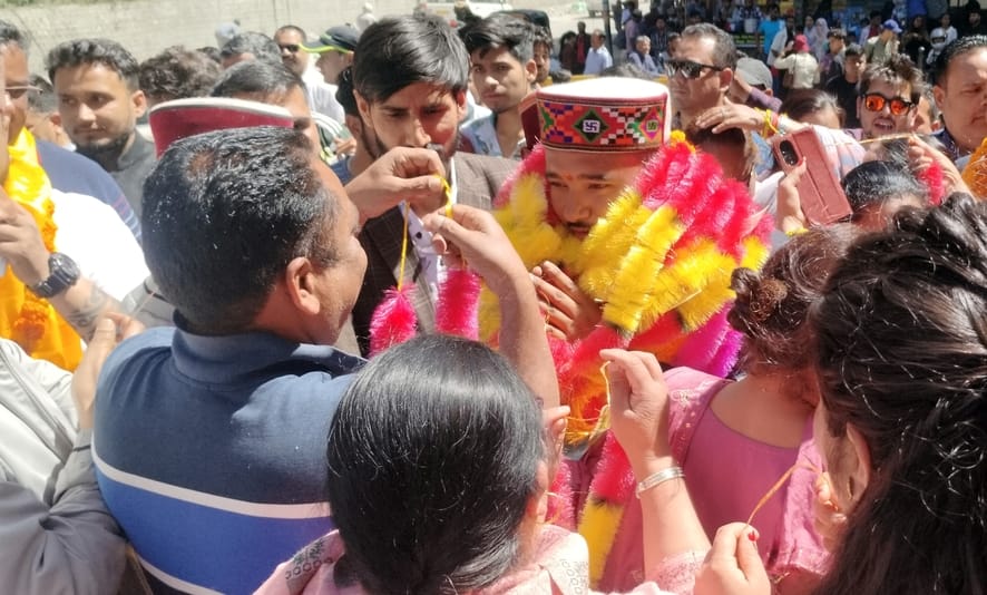 National award winner Sumit gets a warm welcome