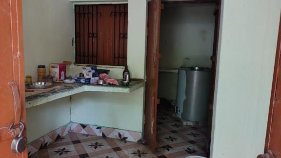 School kitchen lock broken and goods stolen