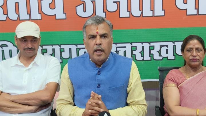 Congress crushed the constitution hundreds of times while in power: Joshi