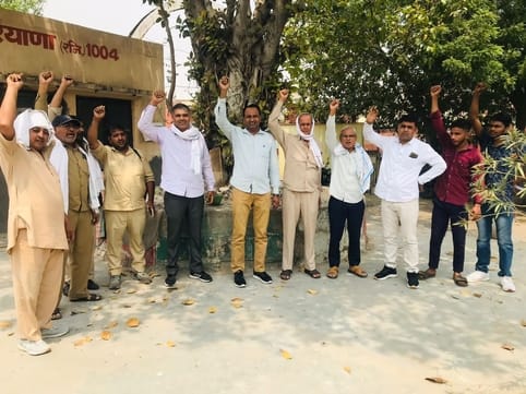 Roadways employees demonstrated regarding their demands
