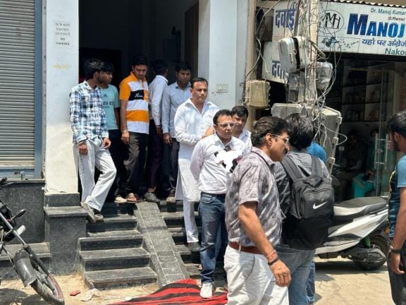 Residents protested against the officials who came to install the tower of a private company