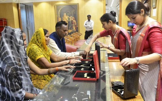 Market decorated for Akshaya Tritiya, demand for diamond jewellery