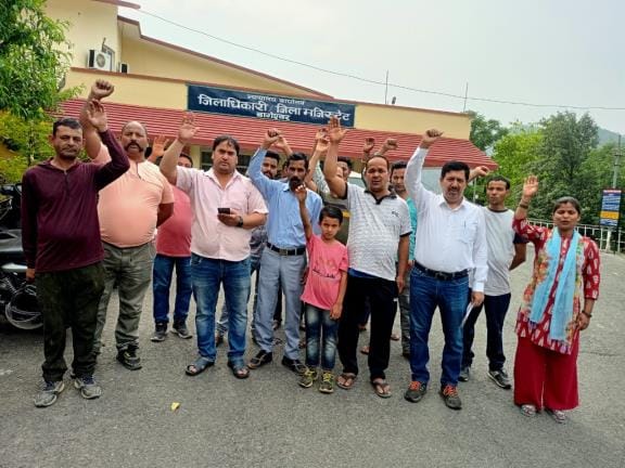Protest over Licence